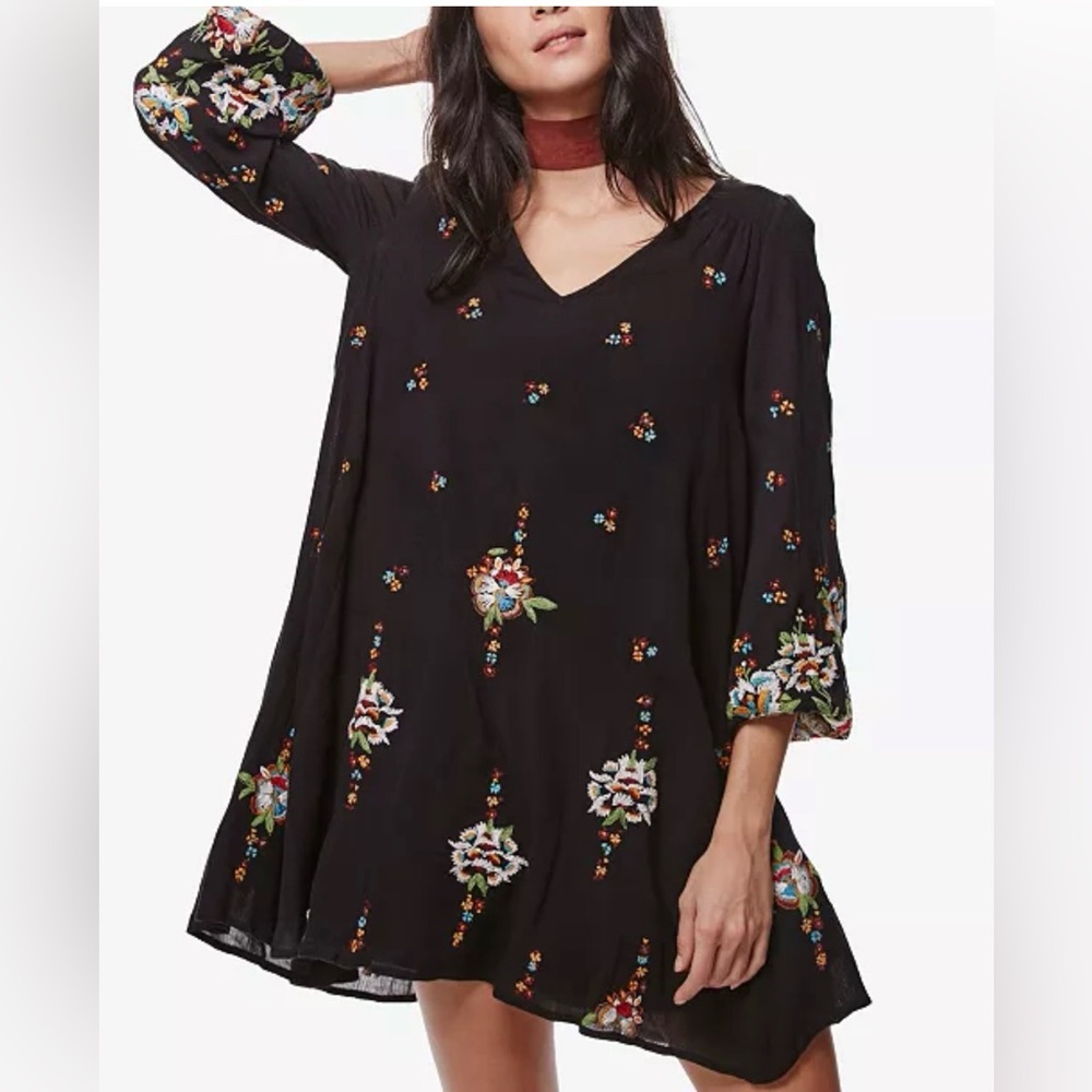 Free People
Oxford Embroidered Shift Dress